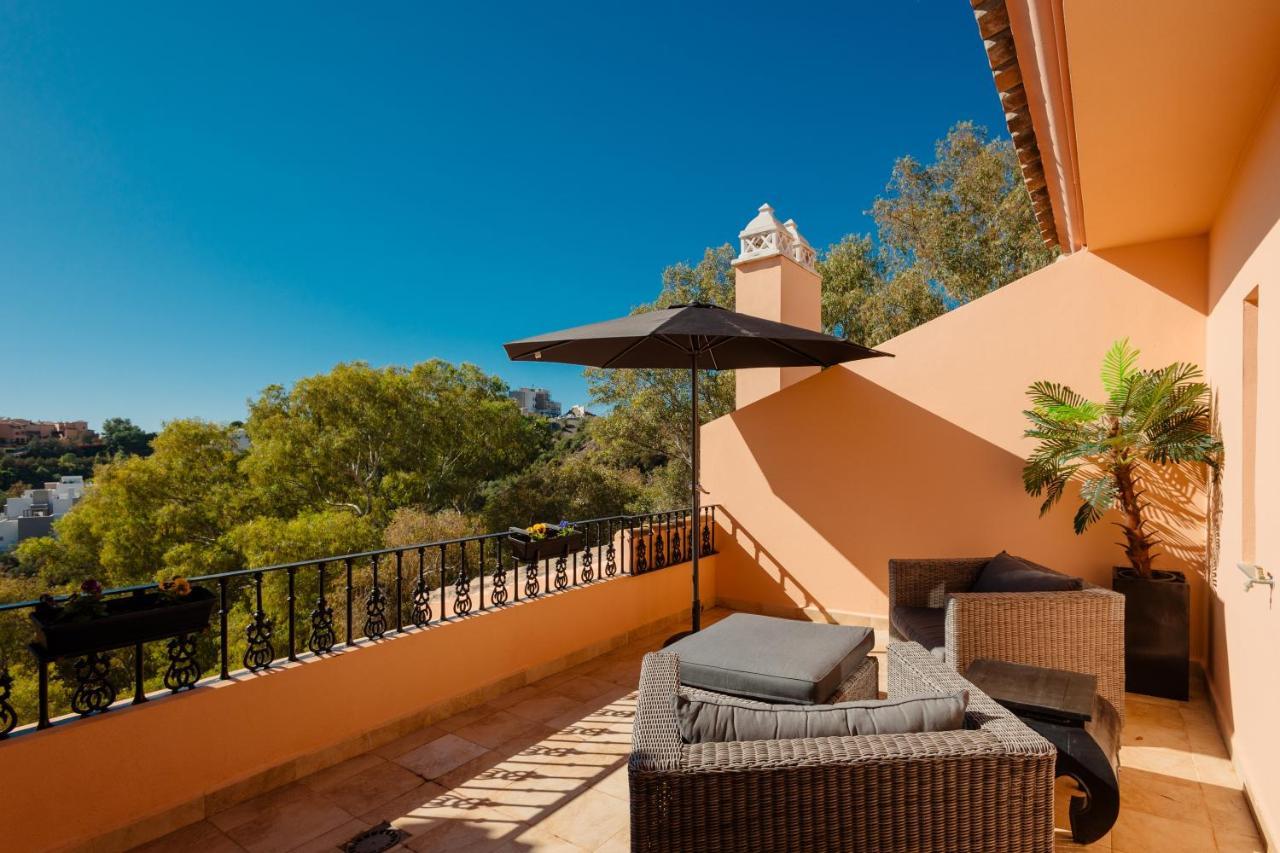 Penthouse With Sea And Views, Nueva Andalucia, Apartamento *