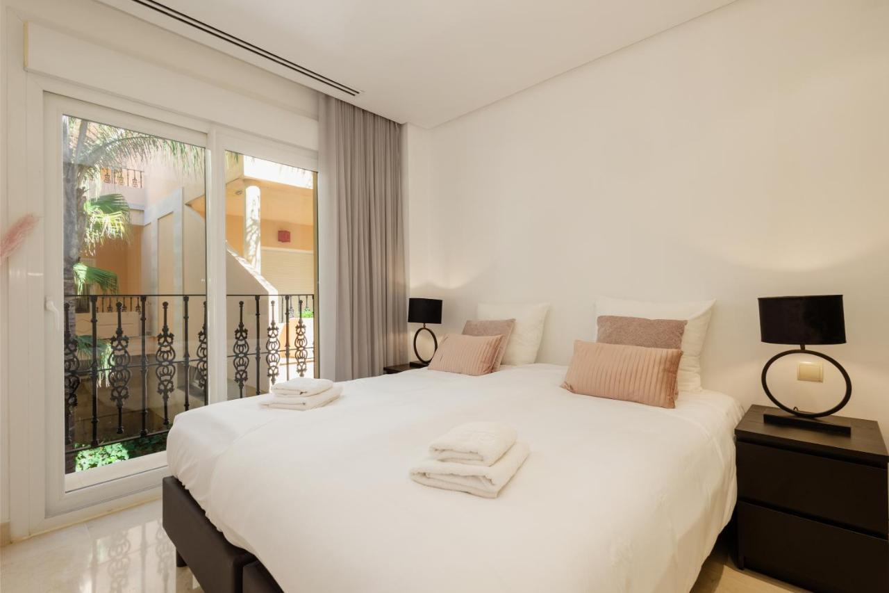 Apartamento Penthouse With Sea And Views, Nueva Andalucia,
