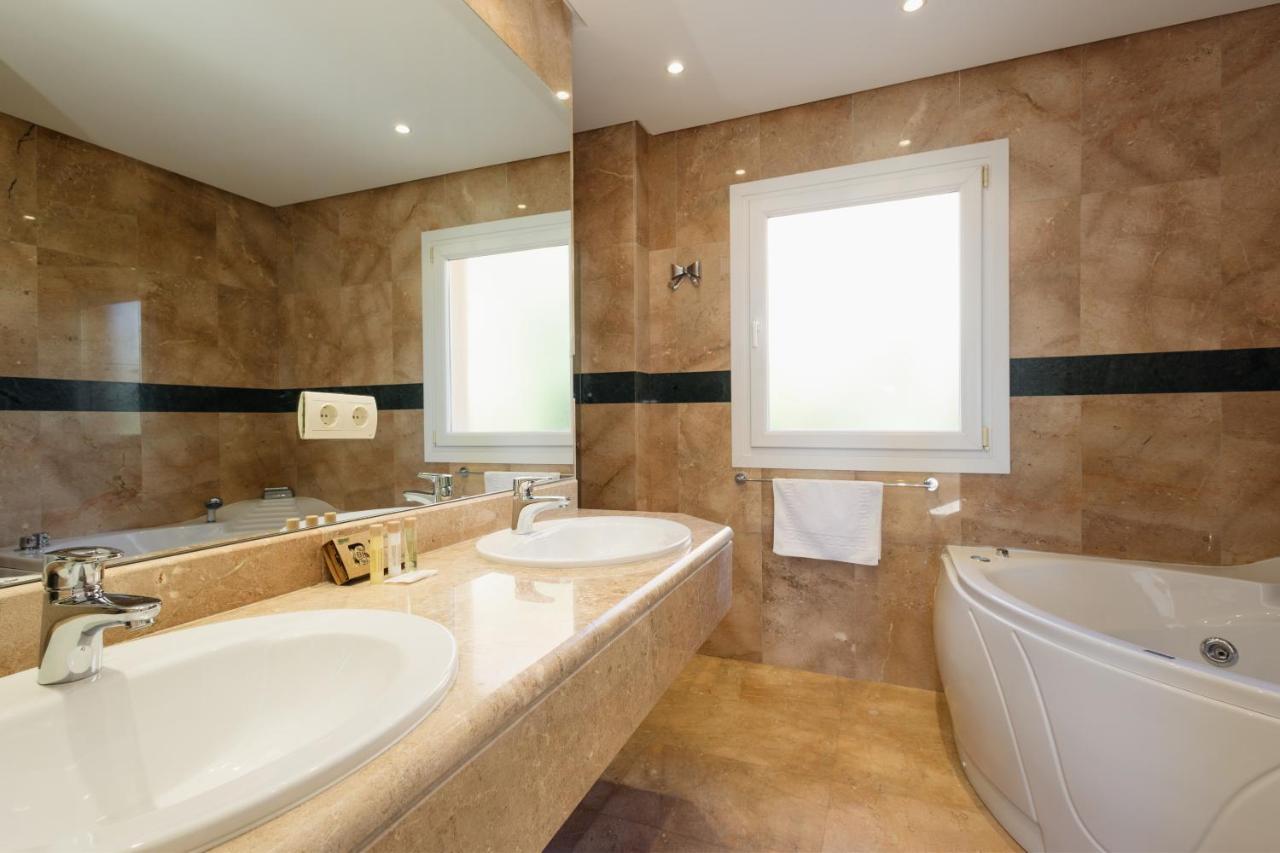 Appartamento Penthouse With Sea And Views, Nueva Andalucia, *
